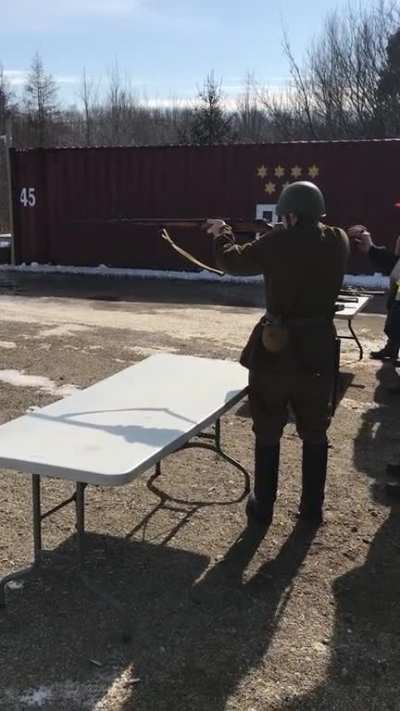 Here’s some old footage of me shooting my 1925 Izhevsk Mosin at the Frozen Mosin