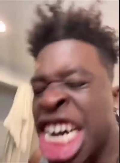 I put trunks’s ost over Gemini screaming still don’t know why I did it
