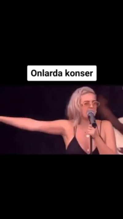 Nesi var mis gibi konser amk