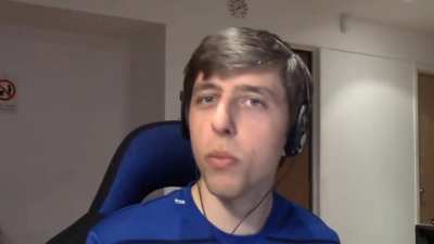 Então ele é? (Original)