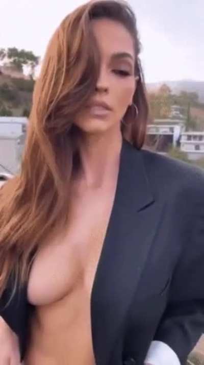No-pants suit