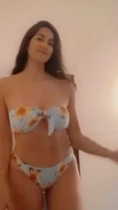 🔥🥵Extremely Beautiful Pakistani Wife Cheating With Husband And Giving Blowjob To Her Husband's BOSS & FU©K!NG HARD