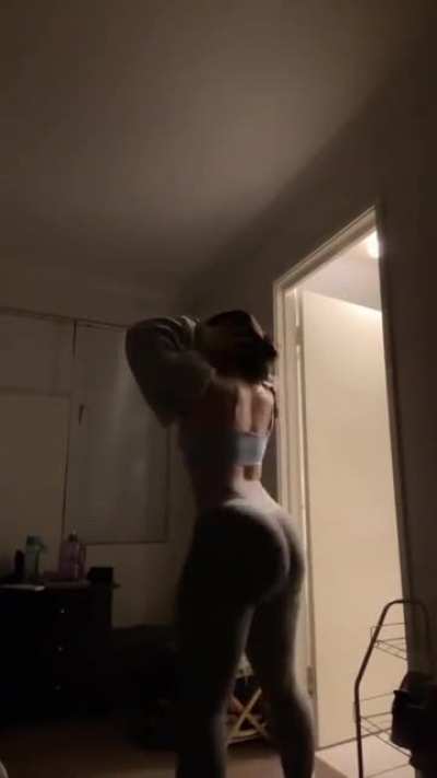 She got jiggle.