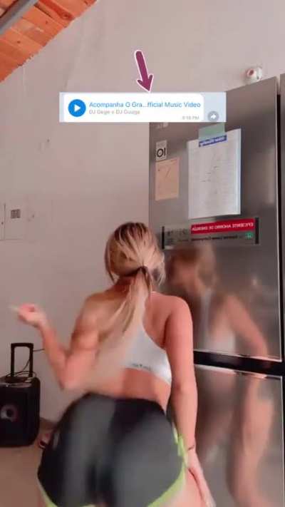 @EmnyTwerking #EmnyTwerking