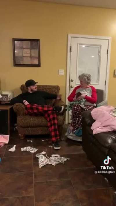 Granny’s Christmas Gift