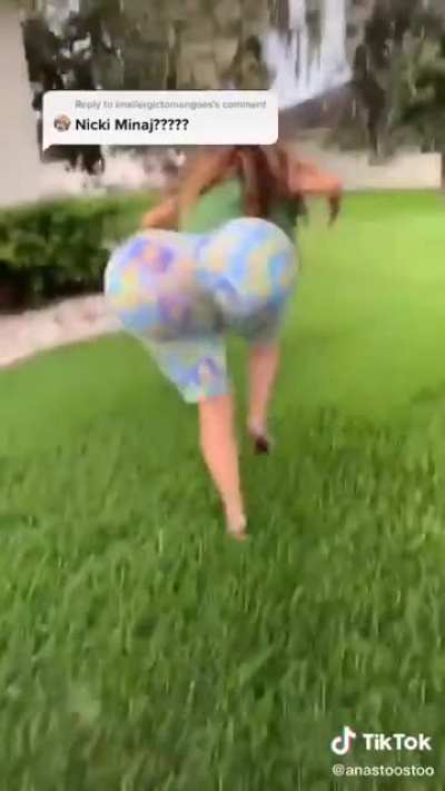 Niqi Yanaj Caught in the Jungle