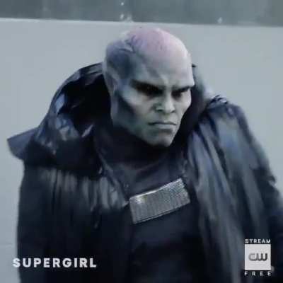 mto bons esses efeitos da supergirl