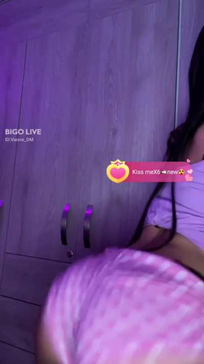 Culito chiquito pero lo sabe mover muy bien 🔥 Vanne_DM