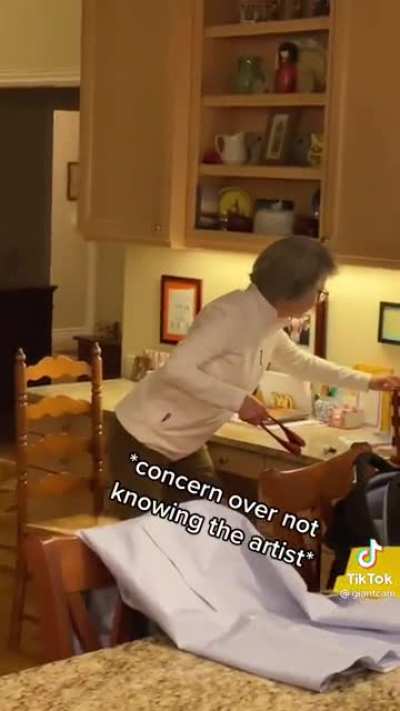 Mom learns to play spoons