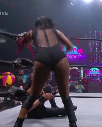 Brandi Rhodes