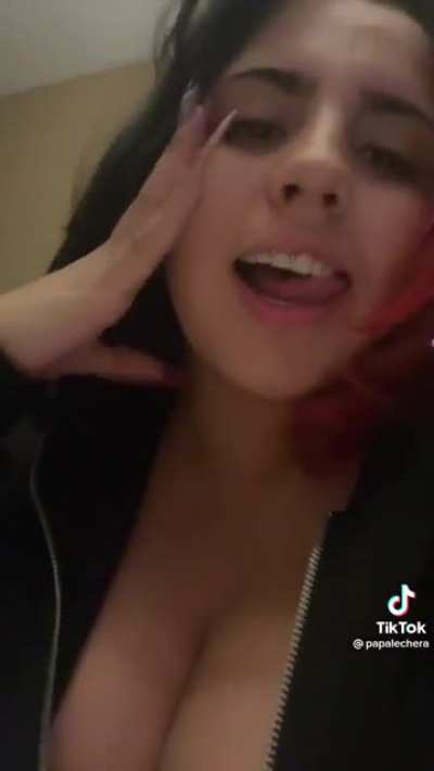 Sexy latina
