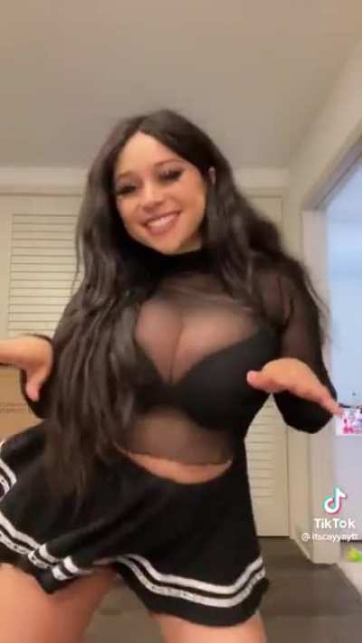 @itscayyaytt