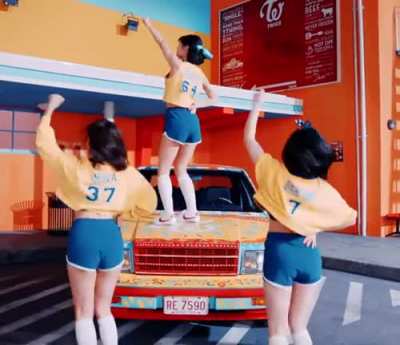 MYOUI MINA, HIRAI MOMO & KIM DAHYUN