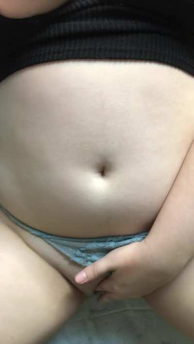 posting on reddit makes me really horny…