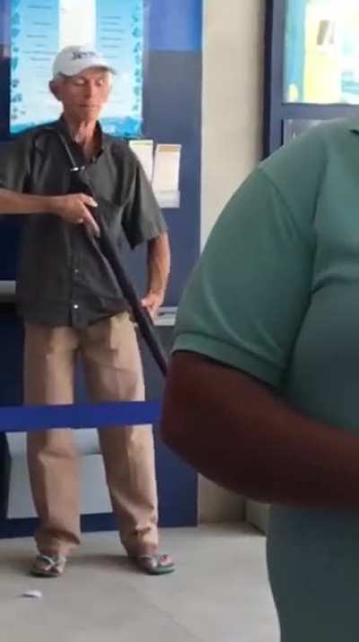Esse nem corona pega.