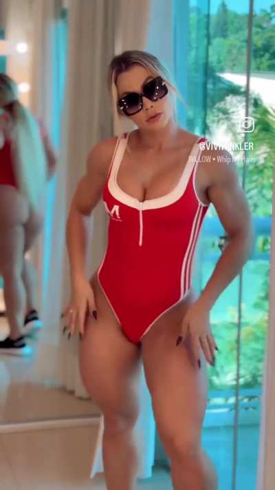 Nice glasses🍑 
