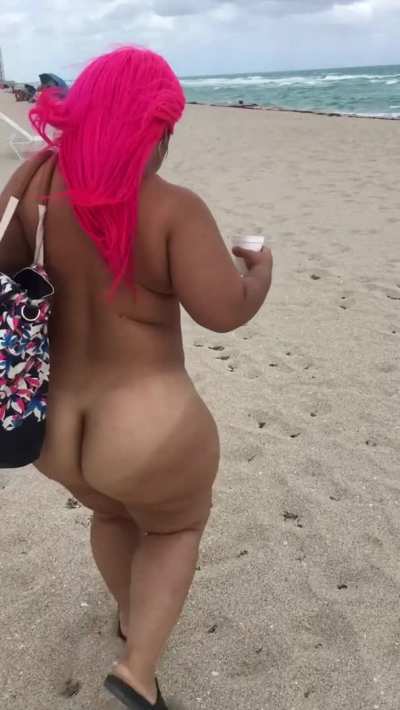 Yessirr 🍑🔥