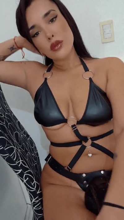 FREE OF ! LINK BELOW 👇📣CUS<wbr>TOMS || RATES || FEMDOM || FINDOM || SPH || SISSY || AND MORE📣 ready to be my bitch?