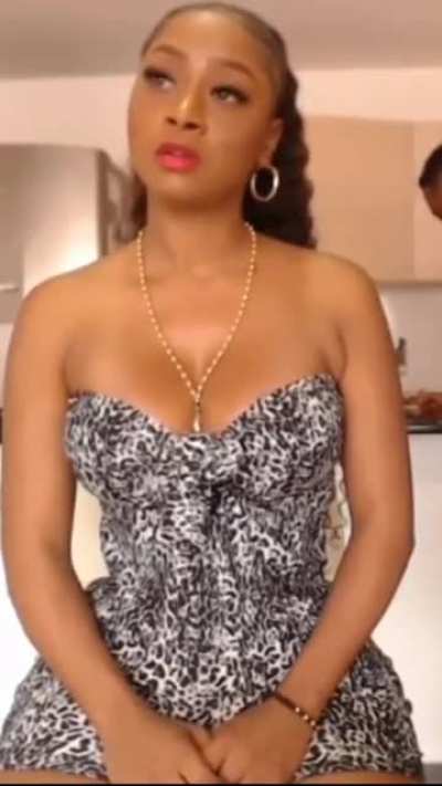 👀