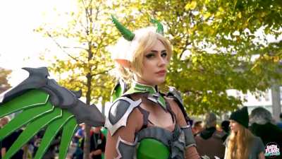Overwatch Cosplay at MCM Comic Con - Cyber Ninja Hanzo, Dragon Mercy, D.Va + Torbjörn