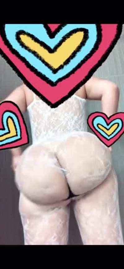 AU
