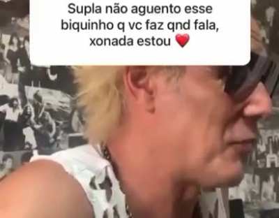 É brincadeira chat... 😳