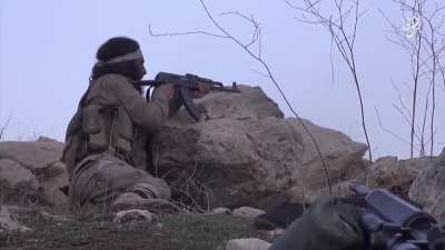 [Combat Edit] Charge of the Righteous 1 - ISIS fighters assualt Peshmerga positions