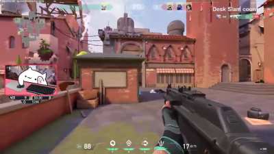 4 people in 4 sec