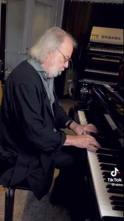 Wonderful pianist