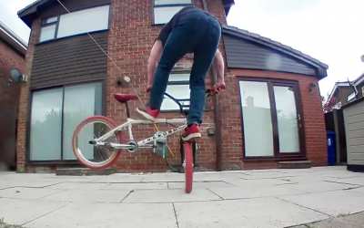 Opposite foot forward double footjam tailwhip, hopefully get a 270 turn on the front wheel into it soon.