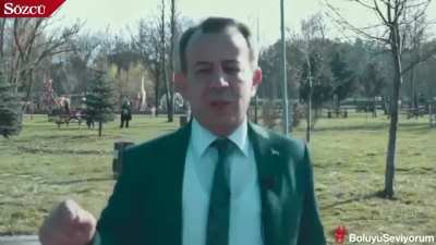 Bu adam bir mükemmel