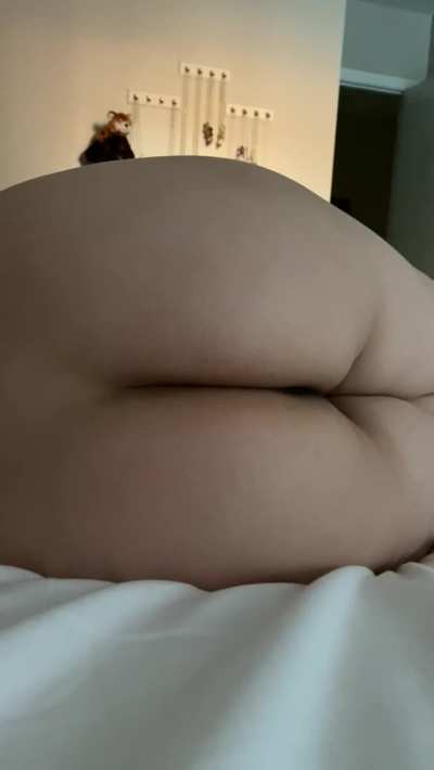 My morning farts are always the biggest ð¥°ðð(look at my cheeks move hehe ð)