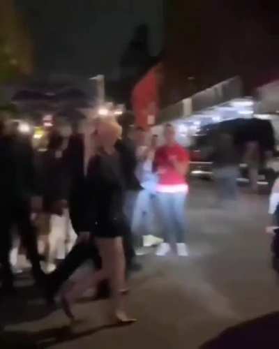 210914 ROSÉ leaving the 2021 Met Gala After Party