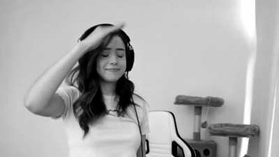 Pokimane be like