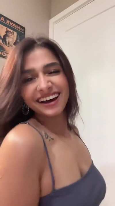Perky thot