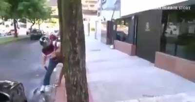 Caiu que nem bosta