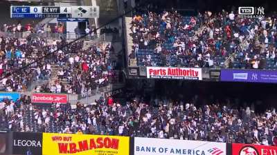 Trent Grisham hits a 3 run second deck bomb to put the Yankees up 7-0!!!