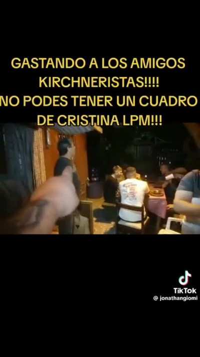 Tabula rasa entre las fuerzas del cielo y los peronistas por navidad. Viva la patria!