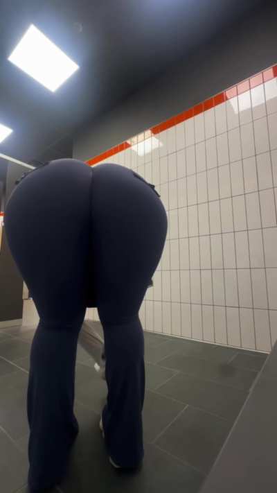 Autistic gym latina