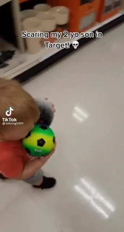 Kids gonna be scarred