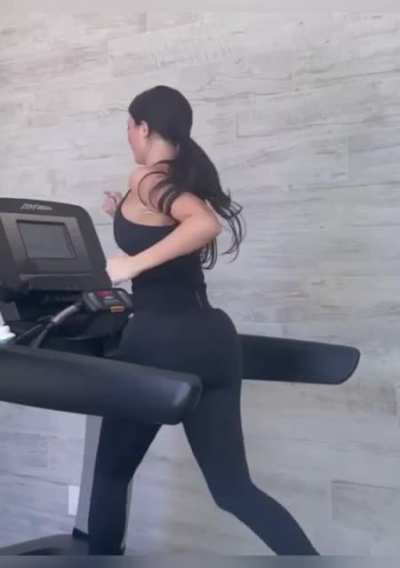 Slo mo treadmill