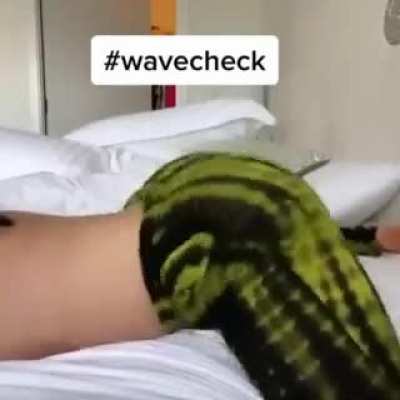 😈