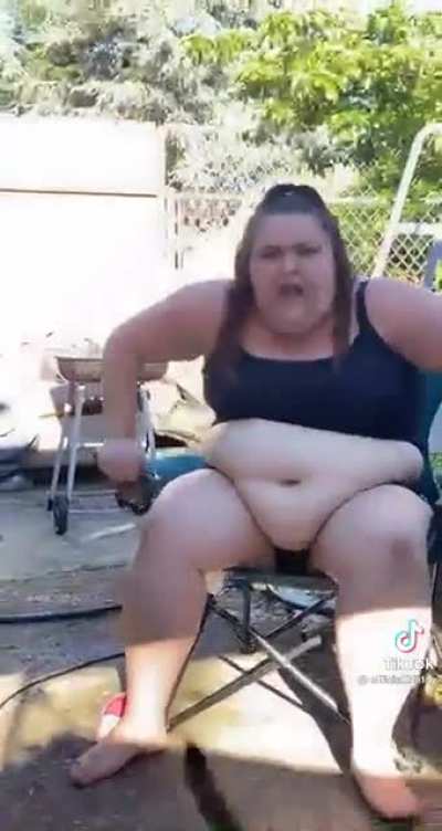 Let her hang free