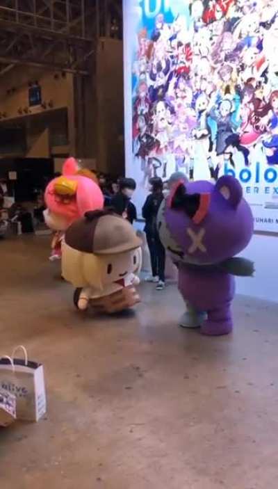 The cuteness of these mascots are immeasurable~