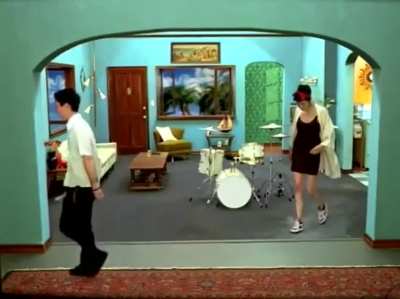 I've always loved the redundant music video but never saw the ending, lol…
