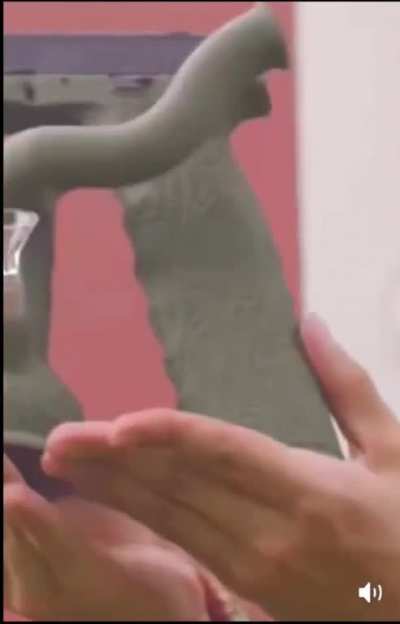 Blursed Glong