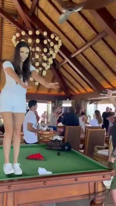 Nina dancing on her insta stories 6/4/23