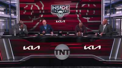 [Highlight] Chuck rants about hotel room soaps being too small that he loses them...somewhere...and Shaq cracks up