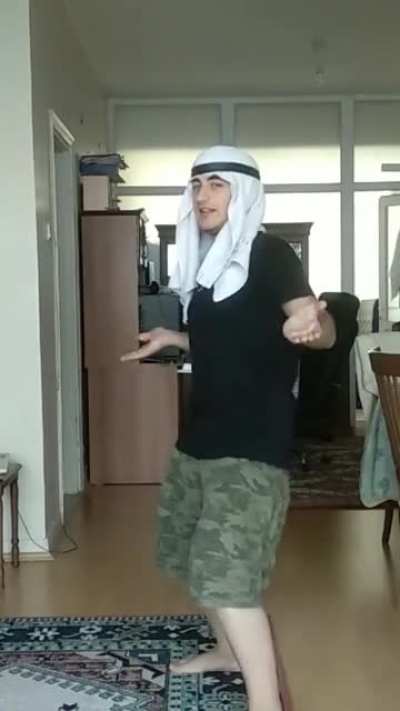 Sınavsız tıp okumak için katarlı taklidi yapıyorum.