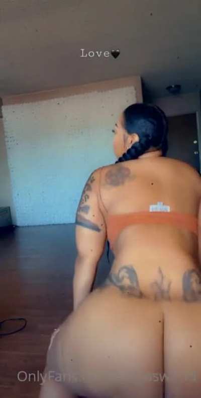 Thick 🍑